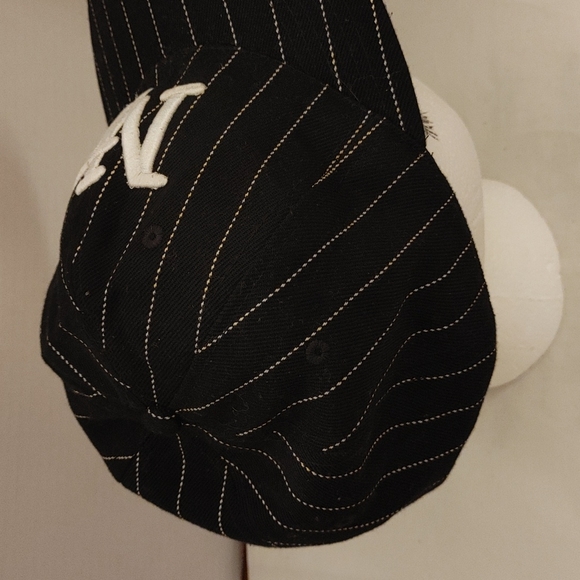 New York Pinstripes hat H1 - Picture 2 of 6